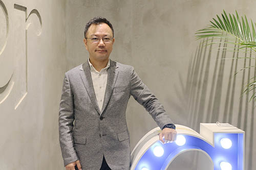 橘浩二氏_写真