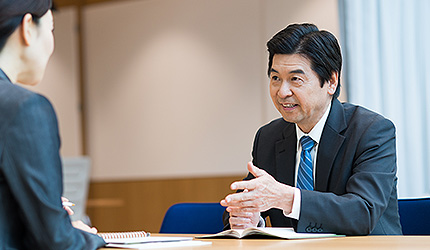 人事部ではなく、経理部の採用担当者とのパイプがある。個別に推薦が可能。