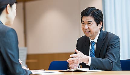 人事部ではなく、経理部の採用担当者とのパイプがある。個別に推薦が可能。